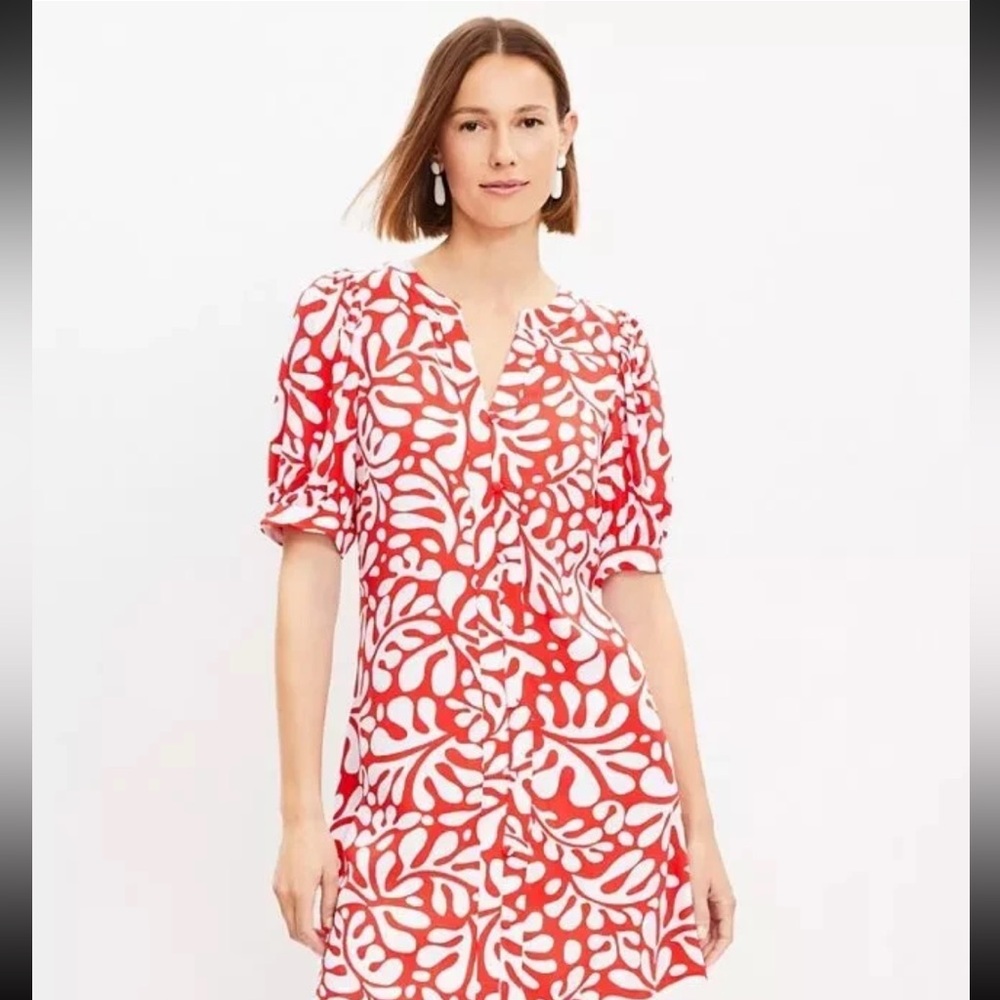 EUC LOFT Rio Floral Red and White Patterned Dress Medium